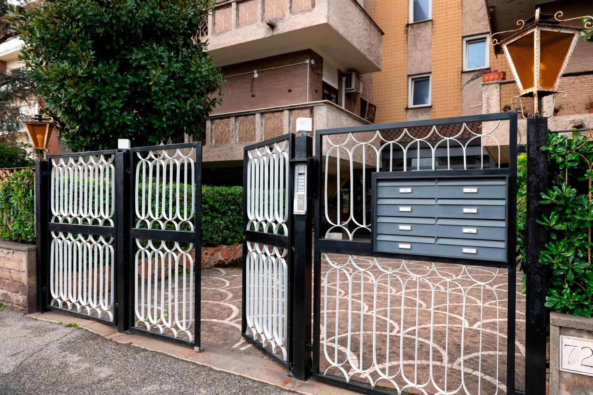 Home Big Crire At 724 Rome Exterior photo